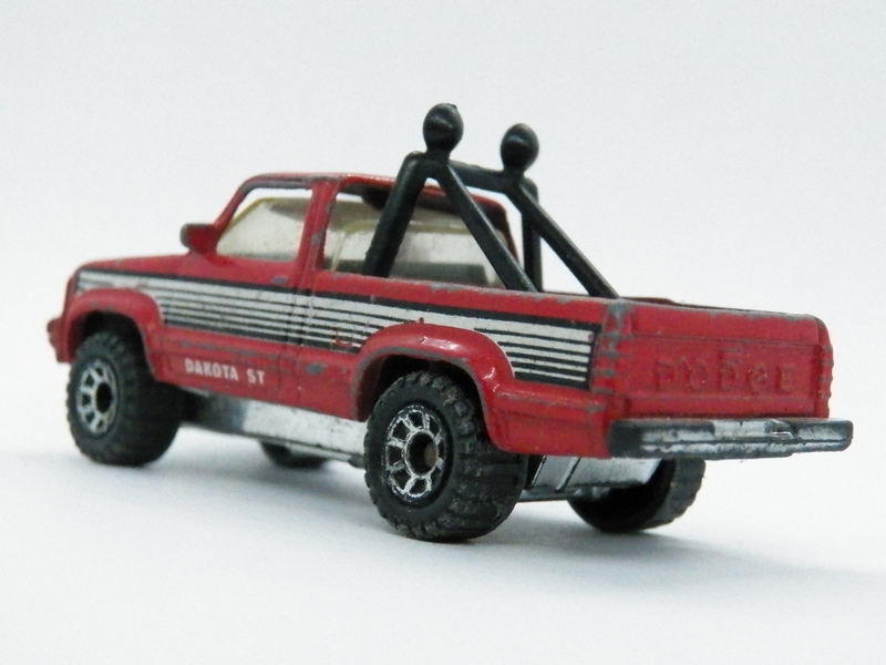 Illustration for article titled Matchbox 1:64 Dodge Dakota St